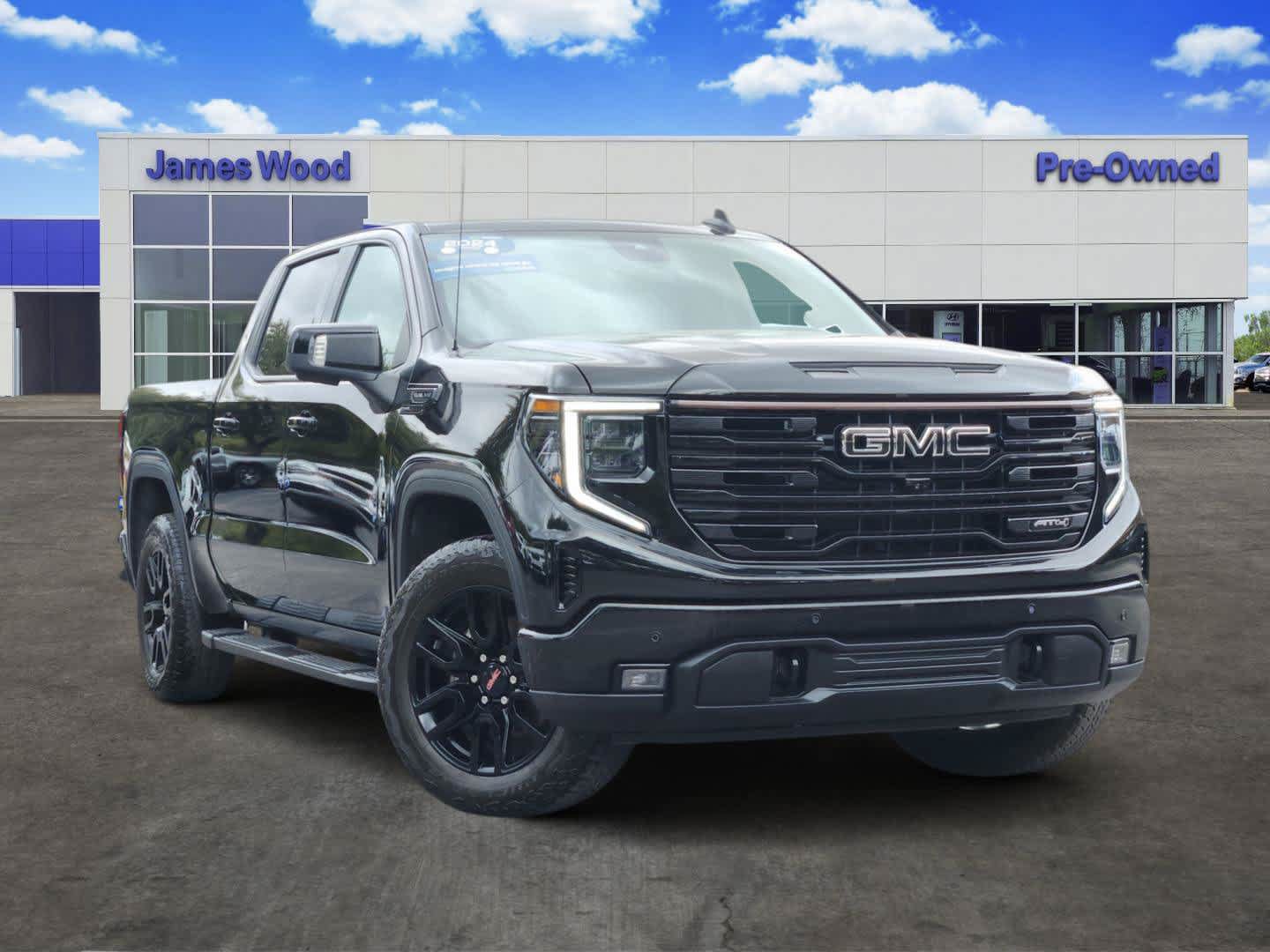 Used 2024 GMC Sierra 1500 Elevation w/ Elevation Premium Package AWD/4WD image 3