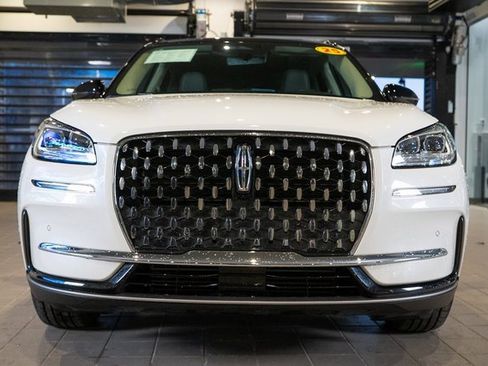 Used 2025 Lincoln Corsair Reserve image 2