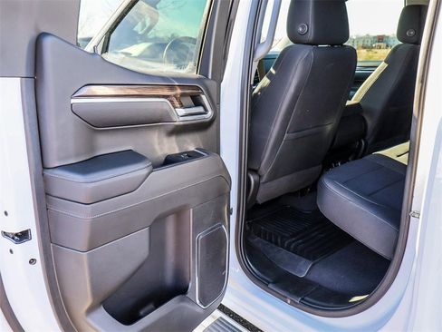 Used 2023 Chevrolet Silverado 1500 LT image 22