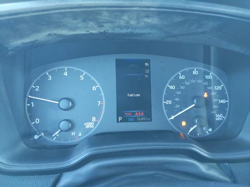 Used 2023 Toyota Corolla SE image 21