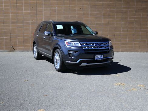Certified 2019 Ford Explorer Limited w/ Ford Safe & Smart Package AWD/4WD image 3