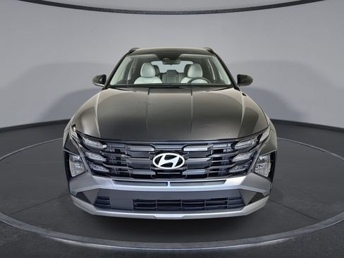 Certified 2025 Hyundai Tucson SEL FWD image 3