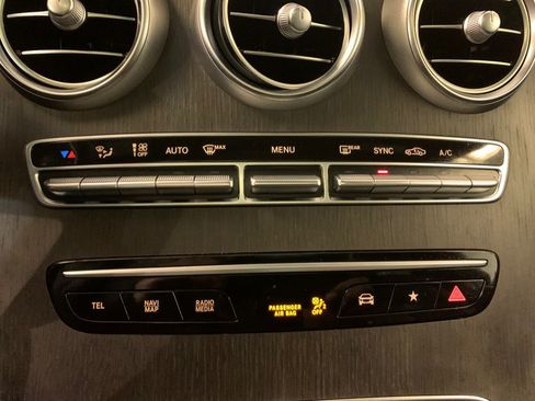 Used 2022 Mercedes-Benz GLC 300 4MATIC image 41