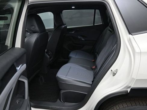 New 2026 Volkswagen Tiguan SE R-Line AWD/4WD image 11