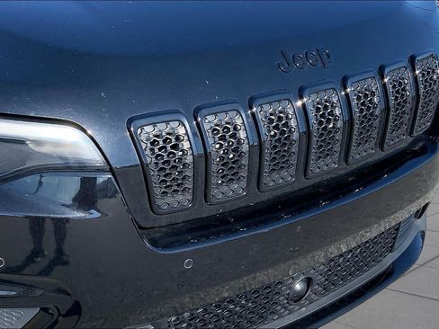 Used 2023 Jeep Cherokee Altitude Lux AWD/4WD image 27