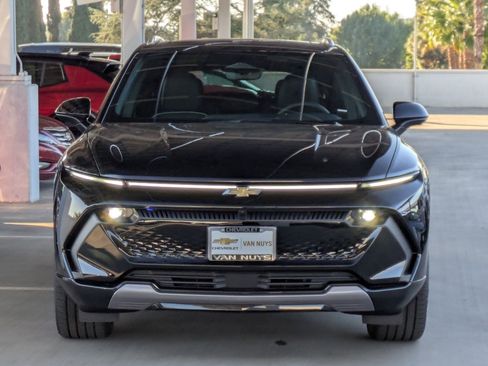 New 2026 Chevrolet Equinox EV LT w/ Convenience Package II image 2