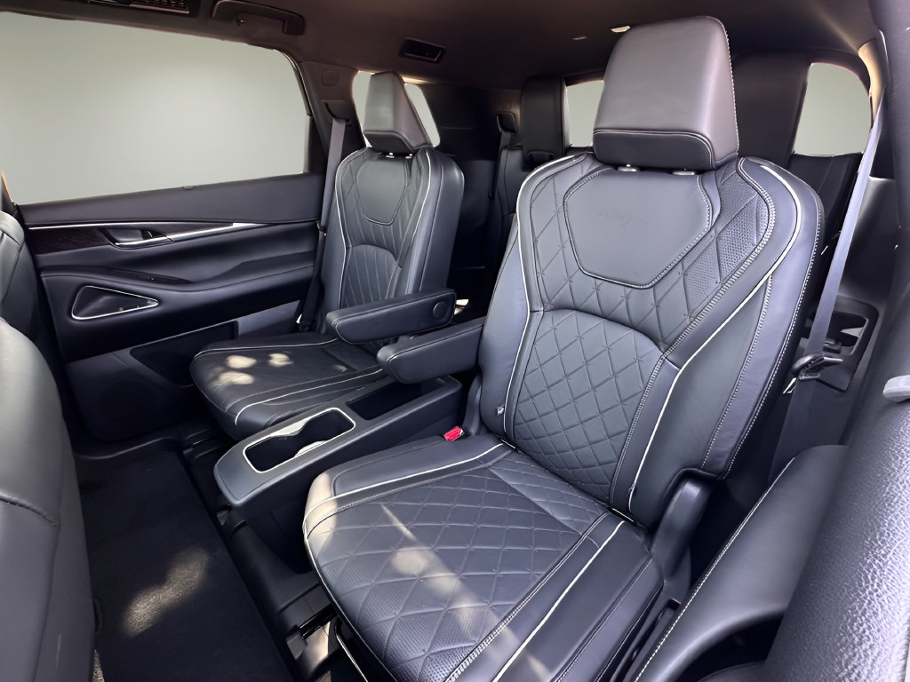Used 2025 INFINITI QX60 Autograph w/ Cargo Package AWD/4WD image 18