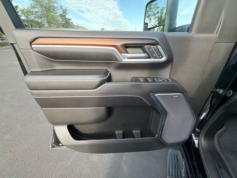 Certified 2024 GMC Sierra 2500 Denali w/ Denali Reserve Package AWD/4WD image 24