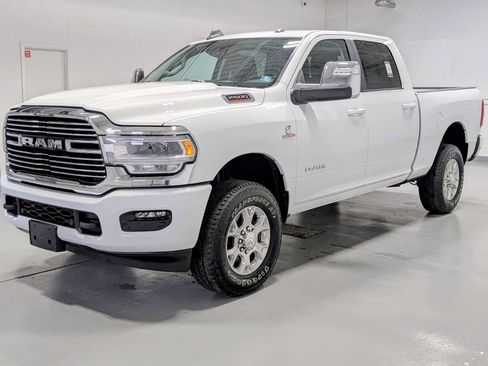 Used 2024 RAM 2500 Laramie w/ Safety Group AWD/4WD image 1