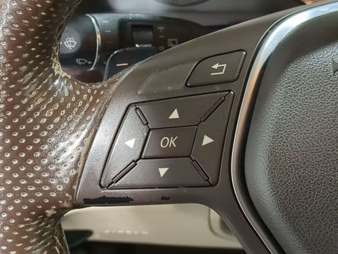 Used 2015 Mercedes-Benz GLK 350 GLK 350 image 37