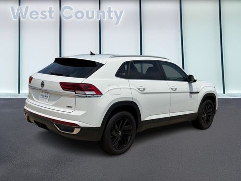 Used 2022 Volkswagen Atlas Cross Sport SE AWD/4WD image 4