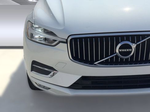 Used 2019 Volvo XC60 T5 Inscription w/ Protection Package FWD image 11