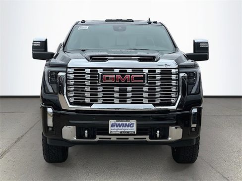 New 2026 GMC Sierra 2500 Denali w/ Denali Reserve Package image 2