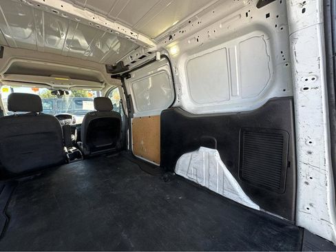 Used 2017 Ford Transit Connect XL image 38