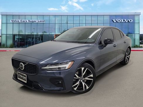 Certified 2024 Volvo S60 B5 Core image 1