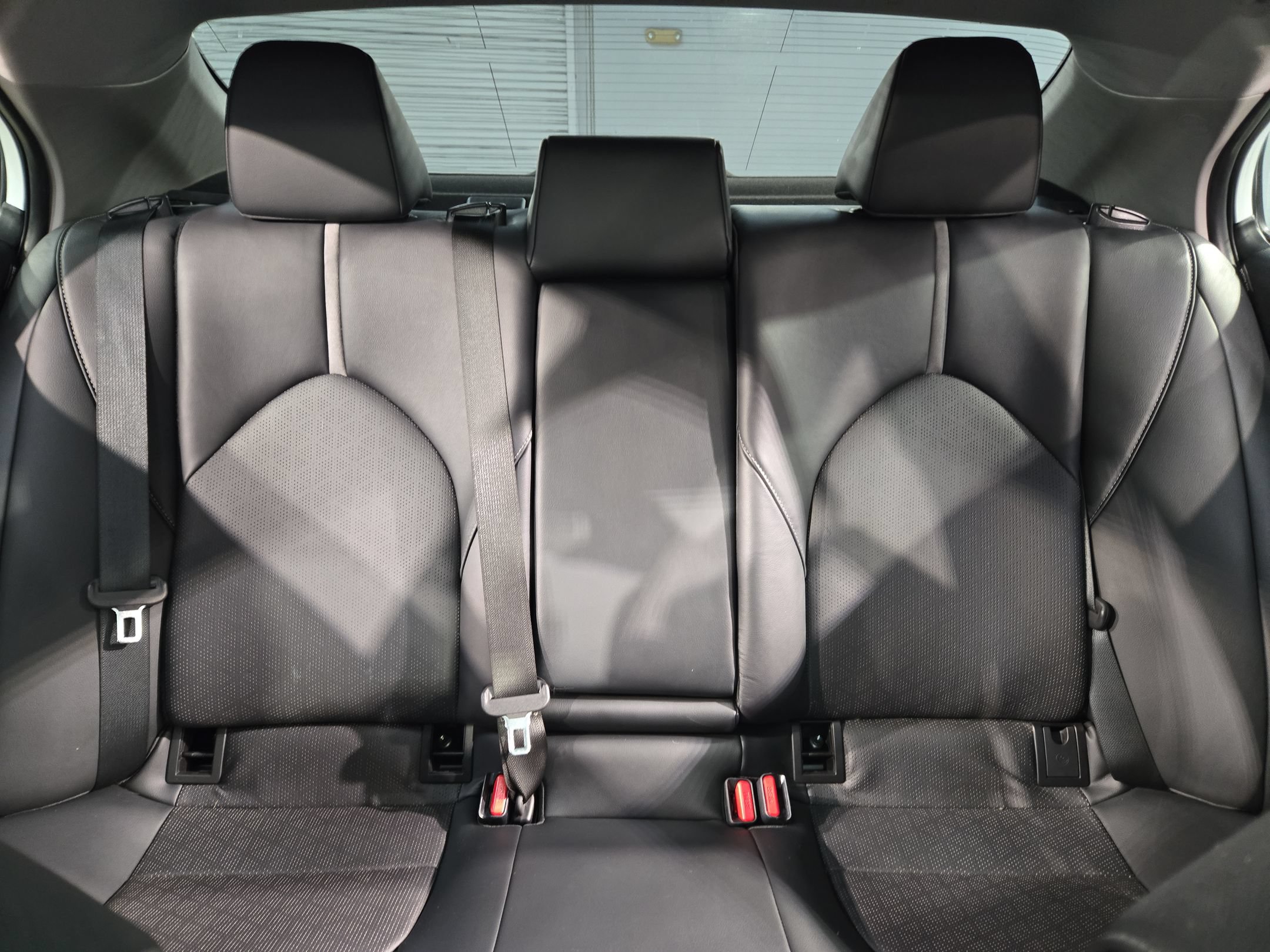 Used 2021 Toyota Camry XSE FWD image 13