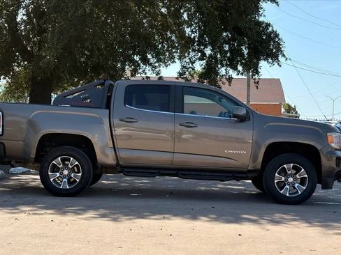 Used 2016 GMC Canyon SLE w/ SLE Convenience Package RWD image 2