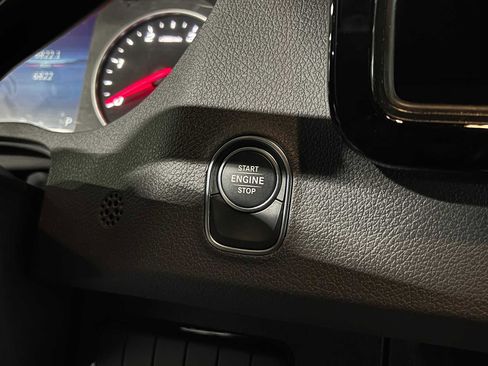 Used 2025 Mercedes-Benz Sprinter 2500 image 29