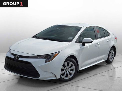 New 2026 Toyota Corolla LE image 1