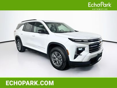 Used 2026 Chevrolet Traverse LT