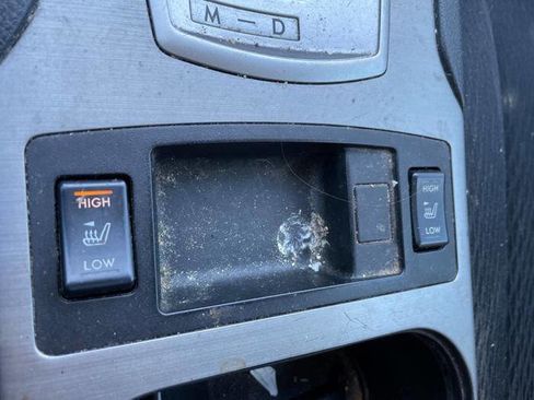 Used 2010 Subaru Legacy 2.5i Premium image 36