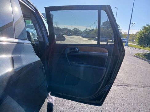 Used 2011 Buick Enclave CXL w/ Trailering Provision Package image 18