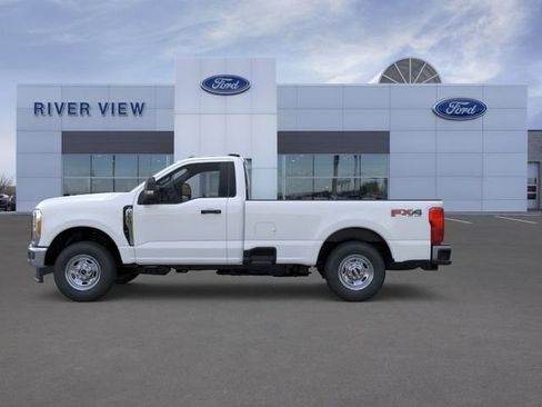 New 2026 Ford F250 XL w/ FX4 Off-Road Package AWD/4WD image 3