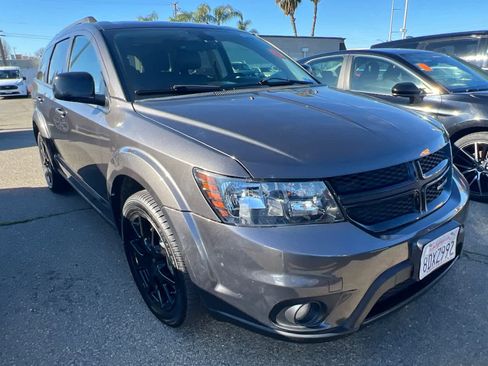 Used 2018 Dodge Journey GT w/ Nav & Sun Group image 3