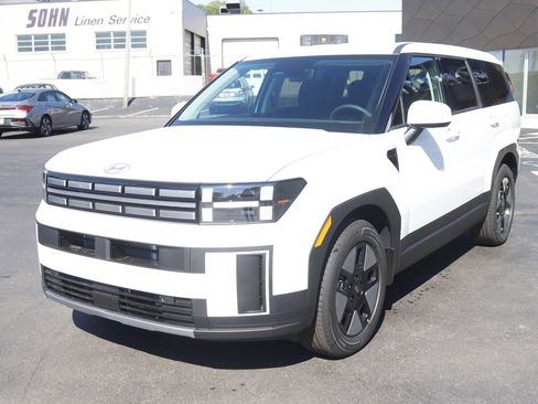 New 2026 Hyundai Santa Fe SE image 9