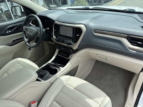 Used 2023 GMC Acadia Denali AWD/4WD image 13