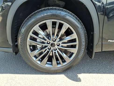 Used 2022 Toyota Highlander Limited AWD/4WD image 9