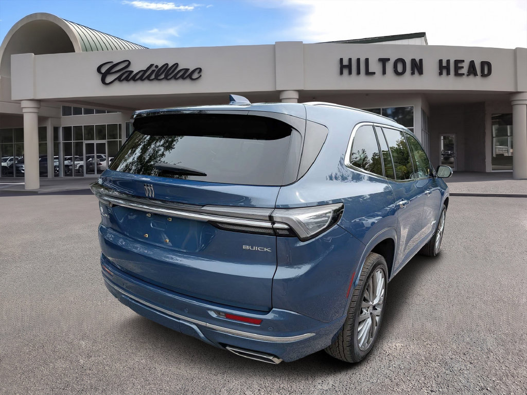Used 2025 Buick Enclave Avenir AWD/4WD image 3