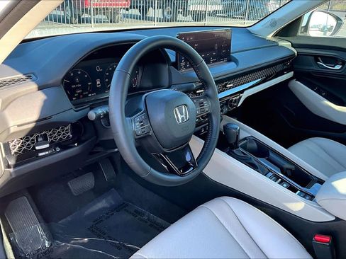 Used 2023 Honda Accord EX-L image 17