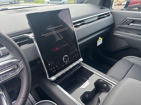 New 2026 GMC Sierra EV Elevation w/ LPO, Elevation Dark Package image 19