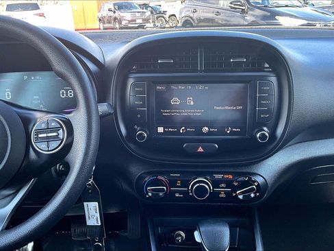 Used 2024 Kia Soul LX w/ Option Group 015 image 6