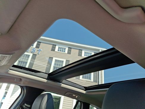 Used 2023 MAZDA CX-50 AWD 2.5 S w/ Cargo Package image 13