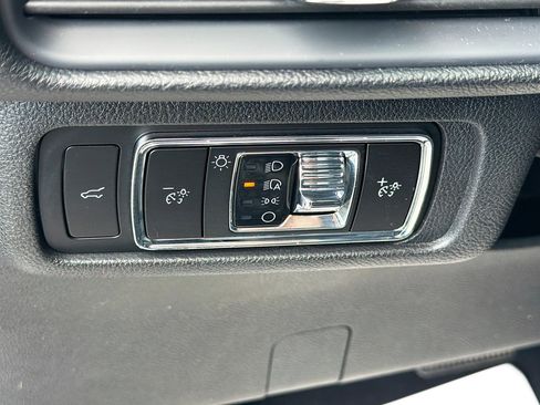 Certified 2023 Lincoln Corsair FWD image 10