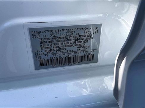 Certified 2025 Nissan Sentra SR image 18