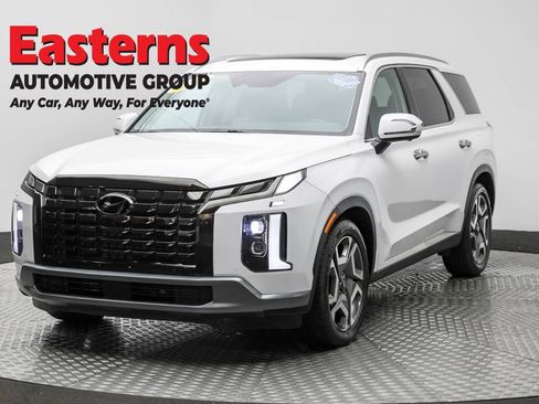 Used 2023 Hyundai Palisade Limited image 1