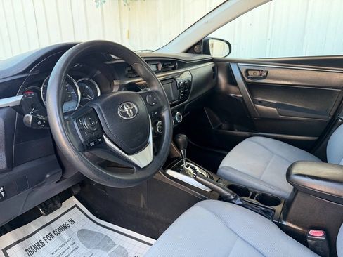 Used 2016 Toyota Corolla L FWD image 11