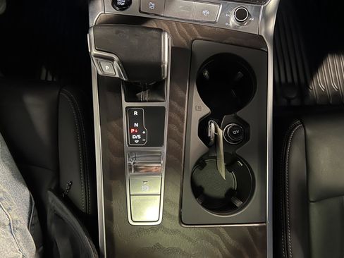 Used 2022 Audi A6 Premium Plus w/ Premium Plus Package image 20