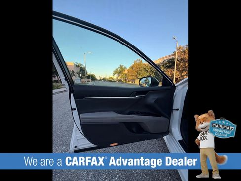 Used 2018 Toyota Camry SE w/ Moonroof Package FWD image 43