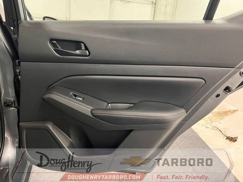 Used 2025 Nissan Altima 2.5 SV FWD image 35