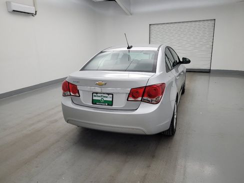 Used 2015 Chevrolet Cruze LS FWD image 7