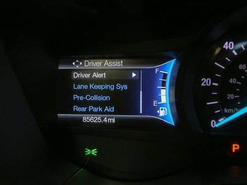 Used 2019 Ford Fusion SE FWD image 32