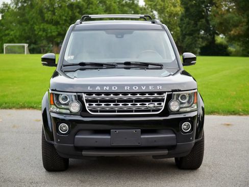 Used 2016 Land Rover LR4 HSE Silver Edition AWD/4WD image 9