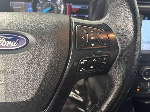 Used 2018 Ford Explorer XLT w/ Equipment Group 202A AWD/4WD image 14