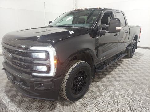 Used 2024 Ford F250 Lariat w/ Lariat Ultimate Package AWD/4WD image 1