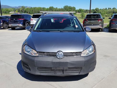Used 2016 Volkswagen Golf S FWD image 5