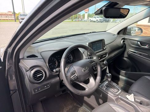 Used 2021 Hyundai Kona Limited image 4